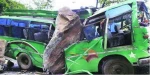 गुडिरहेको यात्रुवाहक बसमा ढुङ्गा खस्दा ११ जना घाइते