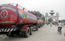 वीरगञ्ज नाकाबाट एक खर्ब २२ अर्बको पेट्रोलियम पदार्थको आयात