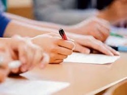 एसइई : ३ दिनमा रौतहटका विभिन्न केन्द्रबाट १२ सय भन्दा बढी मोबाइल बरामद