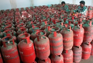 ग्यास लुकाएर कालोबजारी गर्नेलाई कारवाही गर्न महासंघको माग