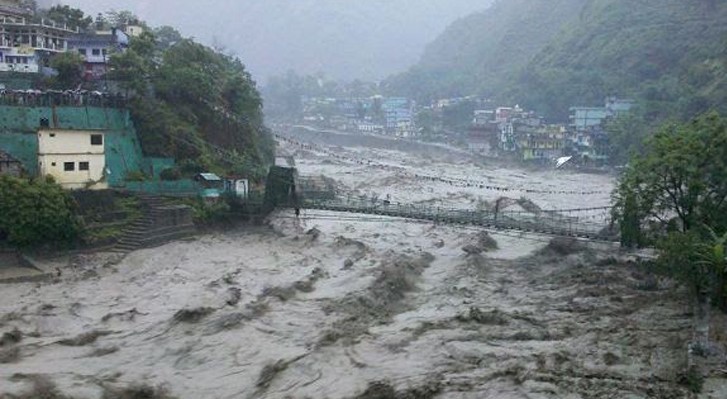 महाकाली नदीको सतह बढ्दै गएपछि नेपाल-भारत सीमा नाकाका सबै पुलहरु बन्द गरिए